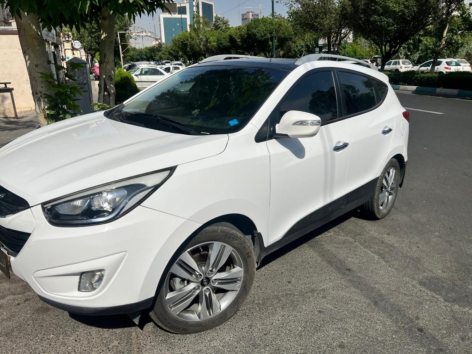 هیوندای توسان 2.4 لیتر - 2014