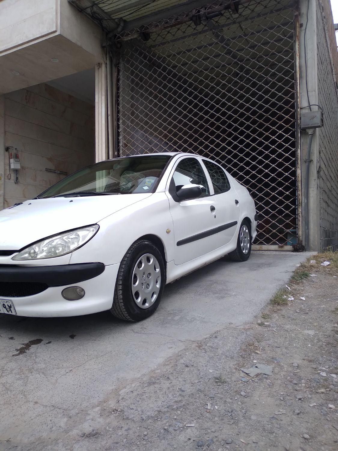 پژو ۲۰۶ صندوق دار v8 - 1393