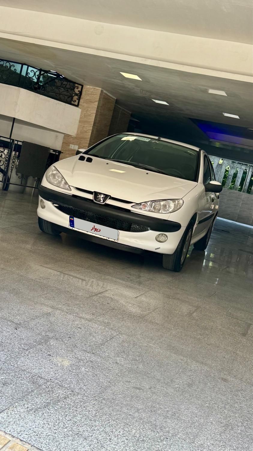 پژو ۲۰۶ صندوق دار v8 - 1398
