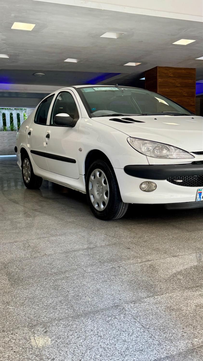 پژو ۲۰۶ صندوق دار v8 - 1398