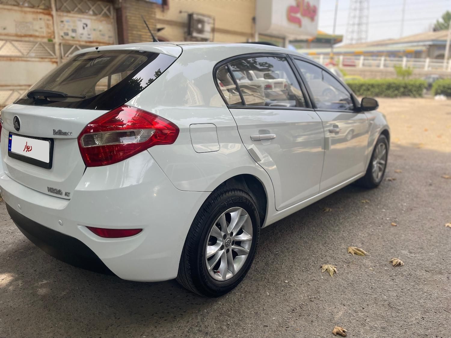 برلیانس H320 اتوماتیک 1500 - 2015