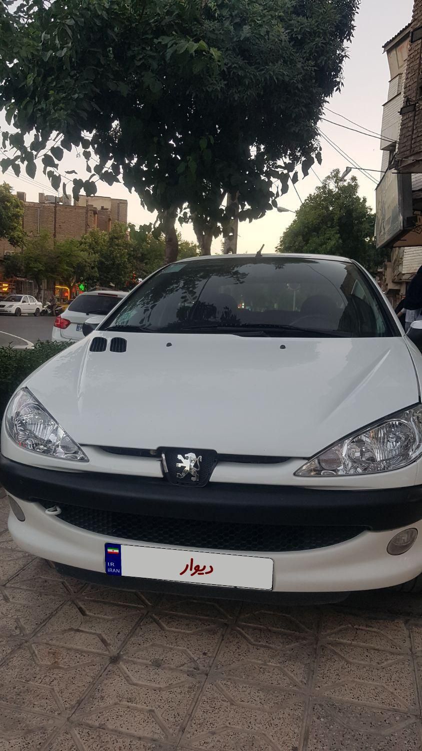 پژو ۲۰۶ صندوق دار v8 - 1398
