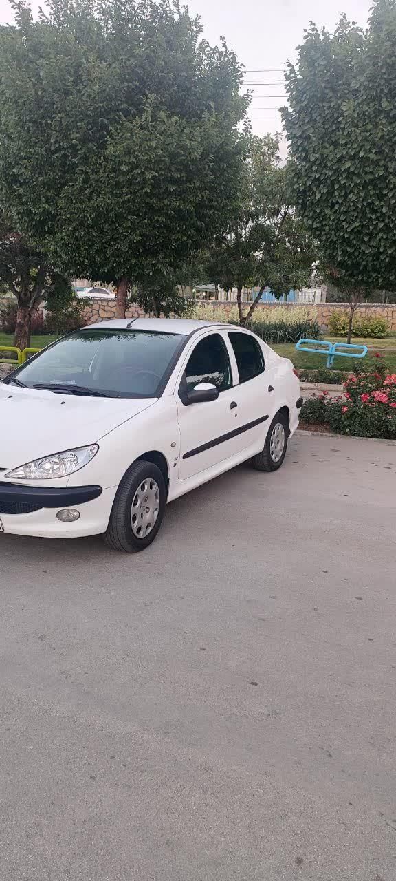 پژو ۲۰۶ صندوق دار v8 - 1394