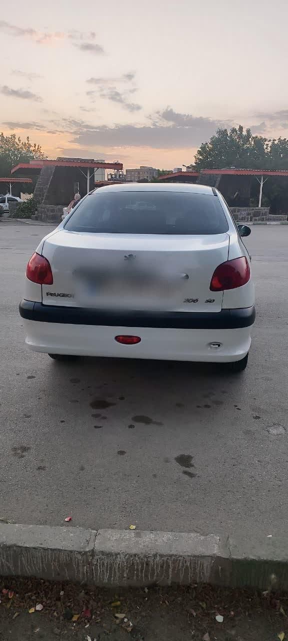 پژو ۲۰۶ صندوق دار v8 - 1394
