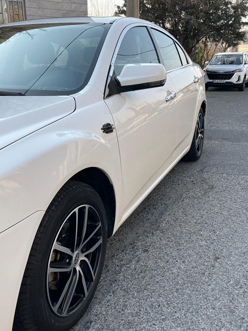 بسترن B50F اتوماتیک - 2017