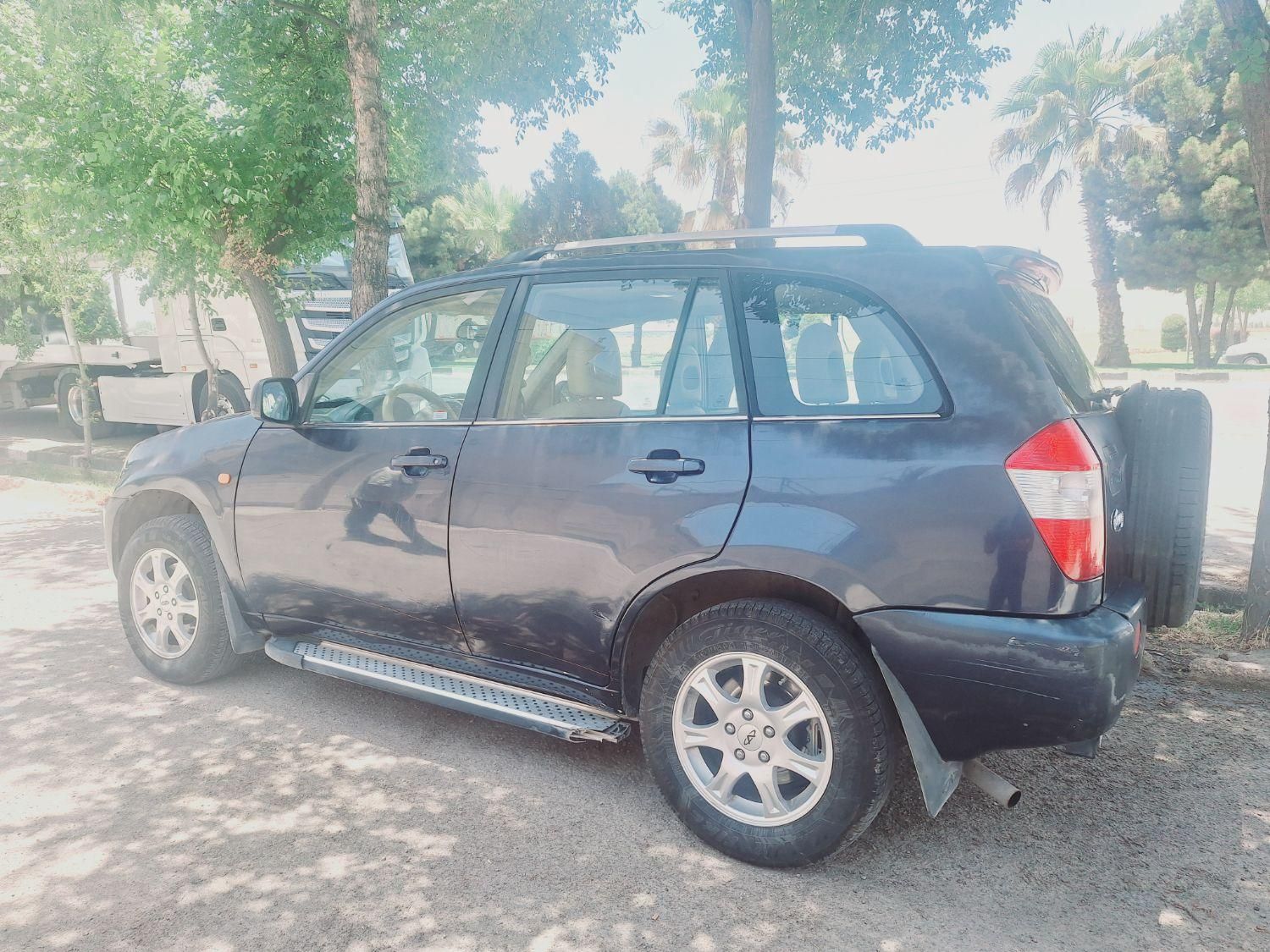 ام وی ام X33 دنده‌ای ساده - 2012