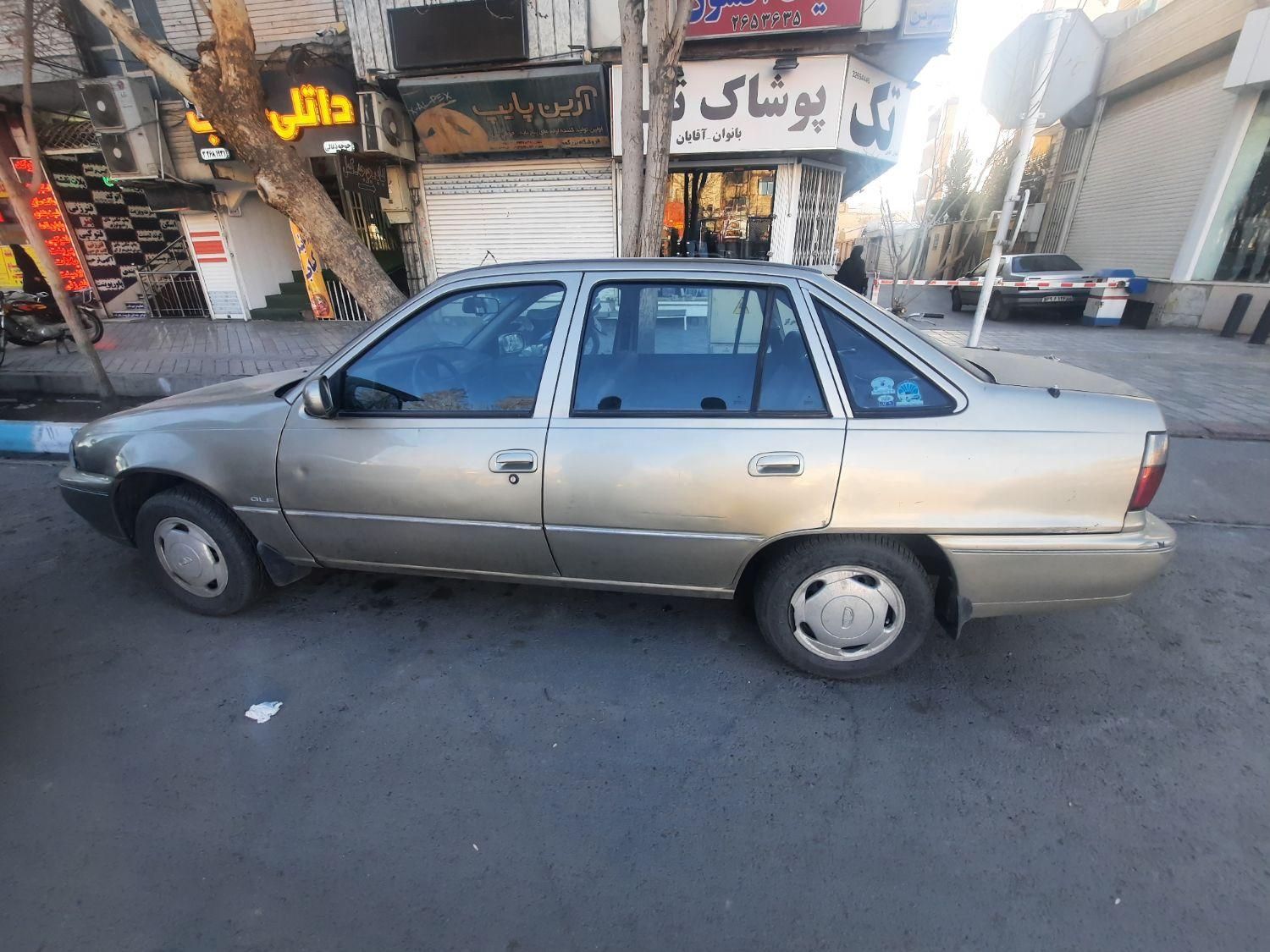 دوو سیلو سدان - 2001