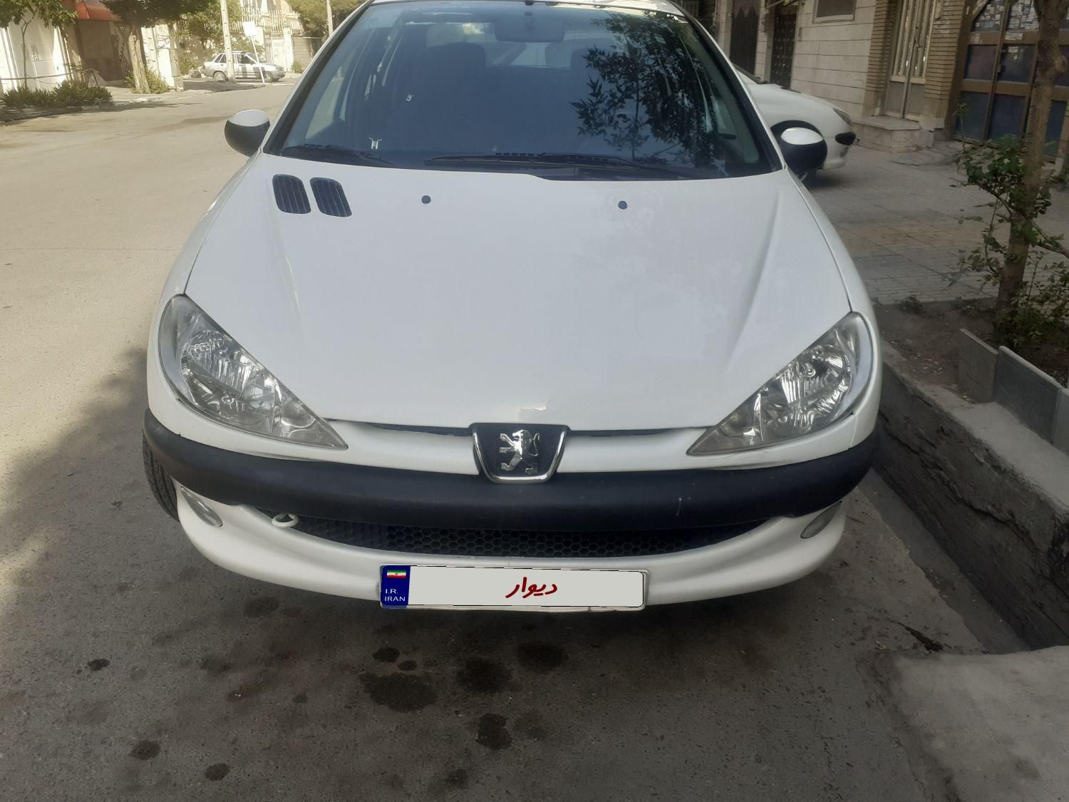 پژو ۲۰۶ صندوق دار v8 - 1398