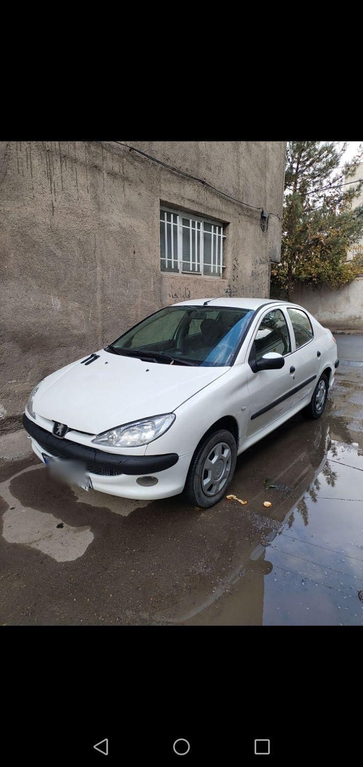 پژو ۲۰۶ صندوق دار v8 - 1388