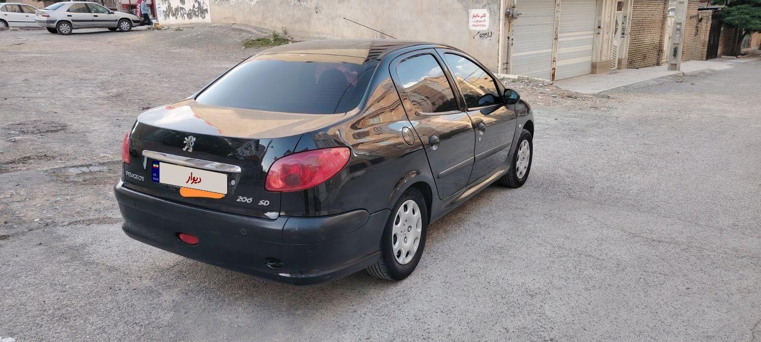 پژو ۲۰۶ صندوق دار v8 - 1396