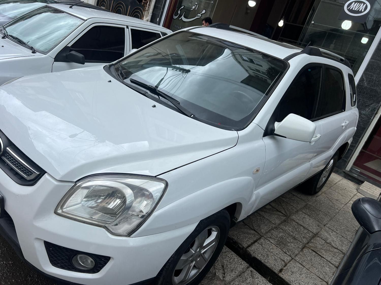 کیا اسپورتیج 6 سیلندر 2700cc - 2010