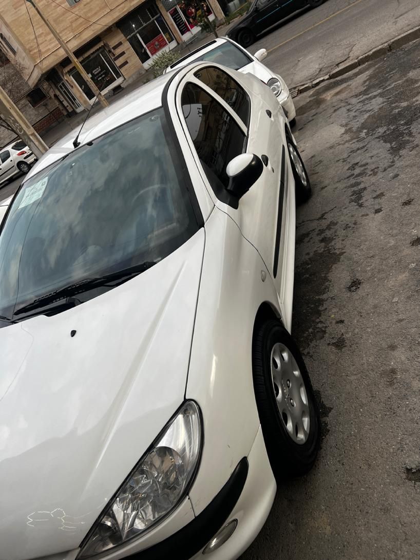پژو ۲۰۶ صندوق دار v8 - 1394