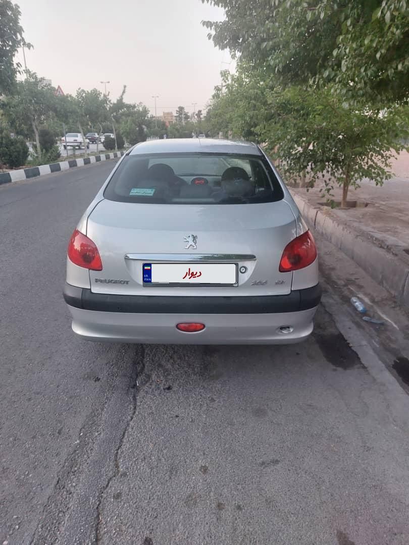 پژو ۲۰۶ صندوق دار v8 - 1396