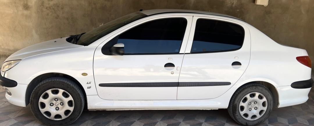 پژو ۲۰۶ صندوق دار v8 - 1392