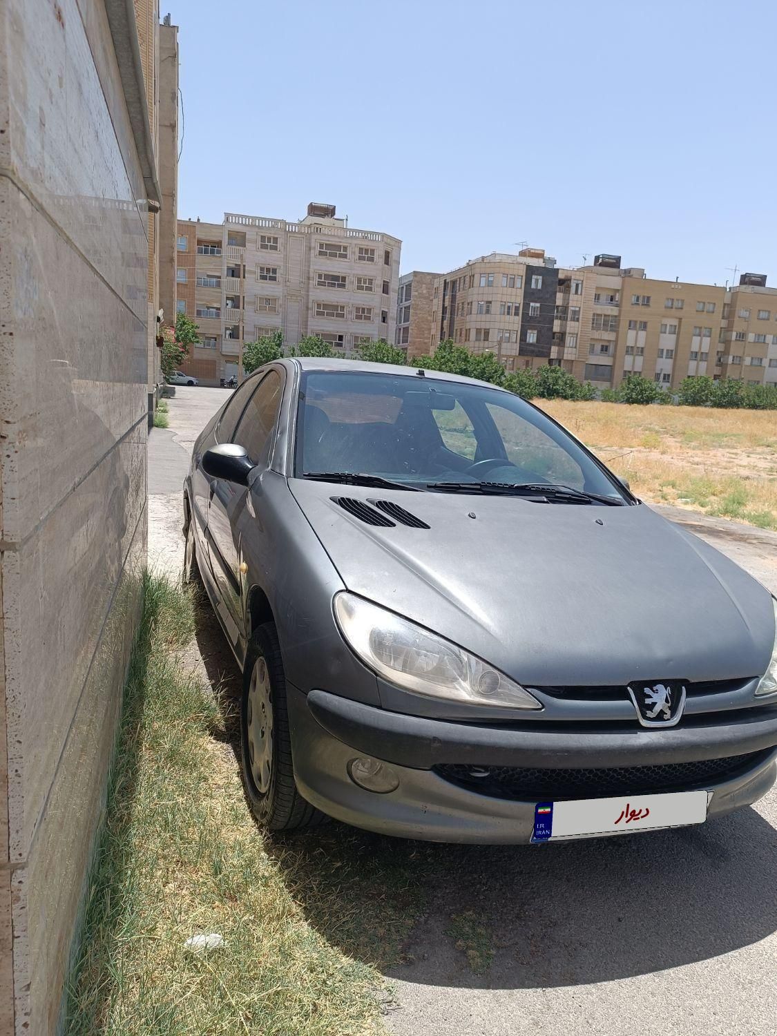 پژو ۲۰۶ صندوق دار v8 - 1390