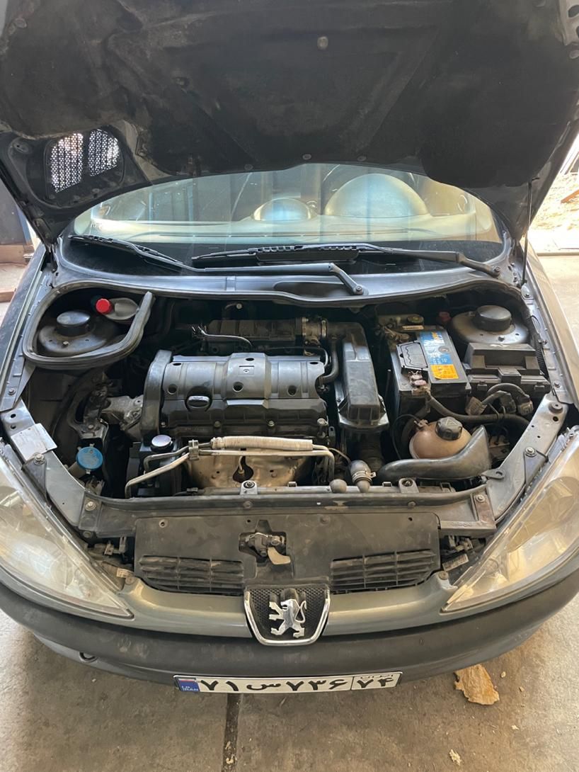 پژو ۲۰۶ صندوق دار v8 - 1394