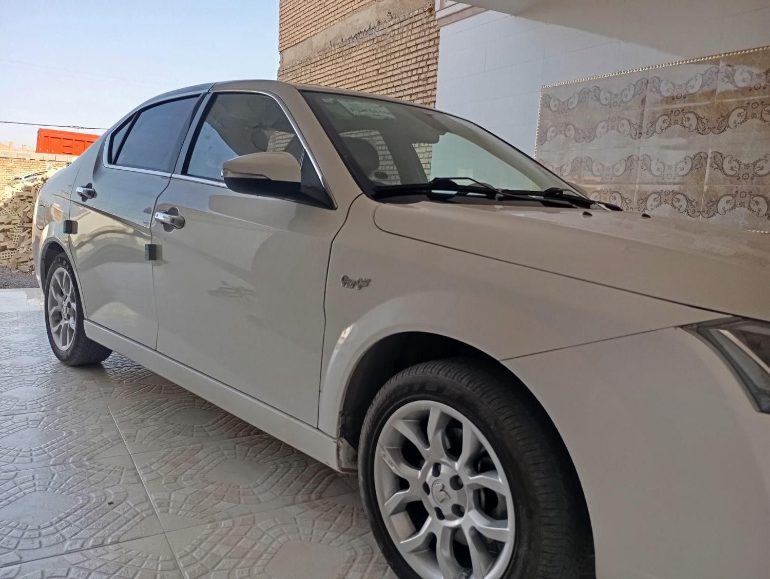 دنا پلاس توربو 6 دنده - 1403