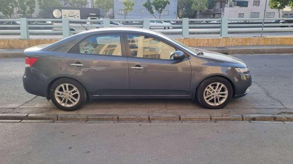 کیا سراتو 2.0 لیتر اتوماتیک GT لاین - 2018