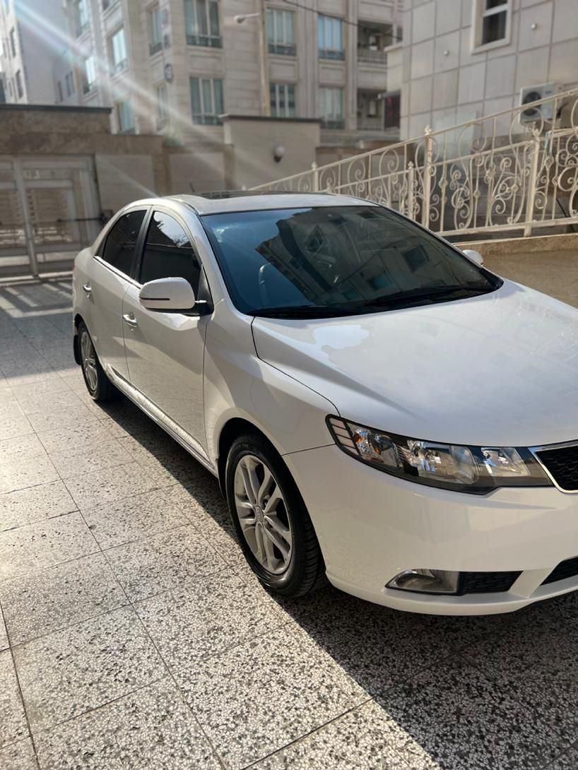 خودرو کیا، سراتو مونتاژ آگهی ann_18458068
