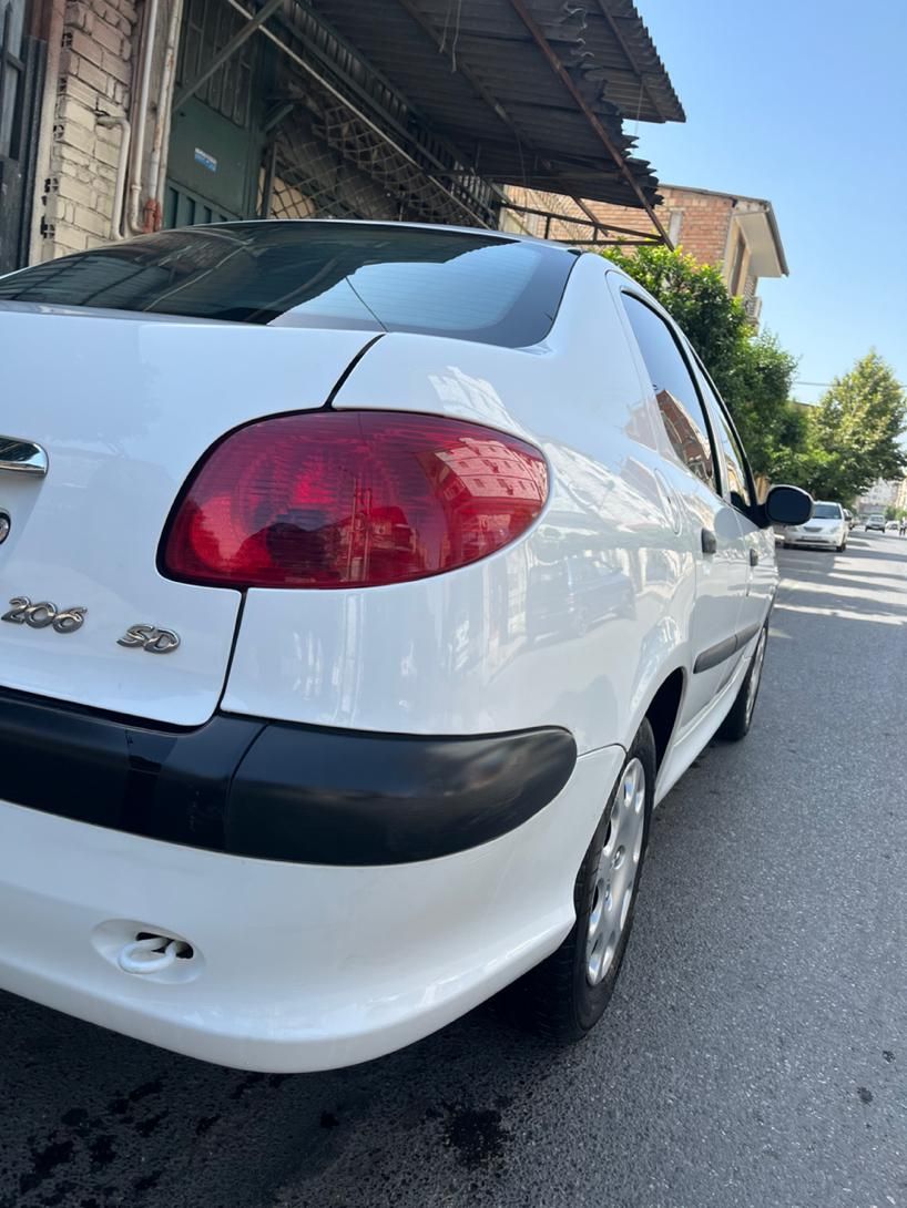 پژو ۲۰۶ صندوق دار v8 - 1398