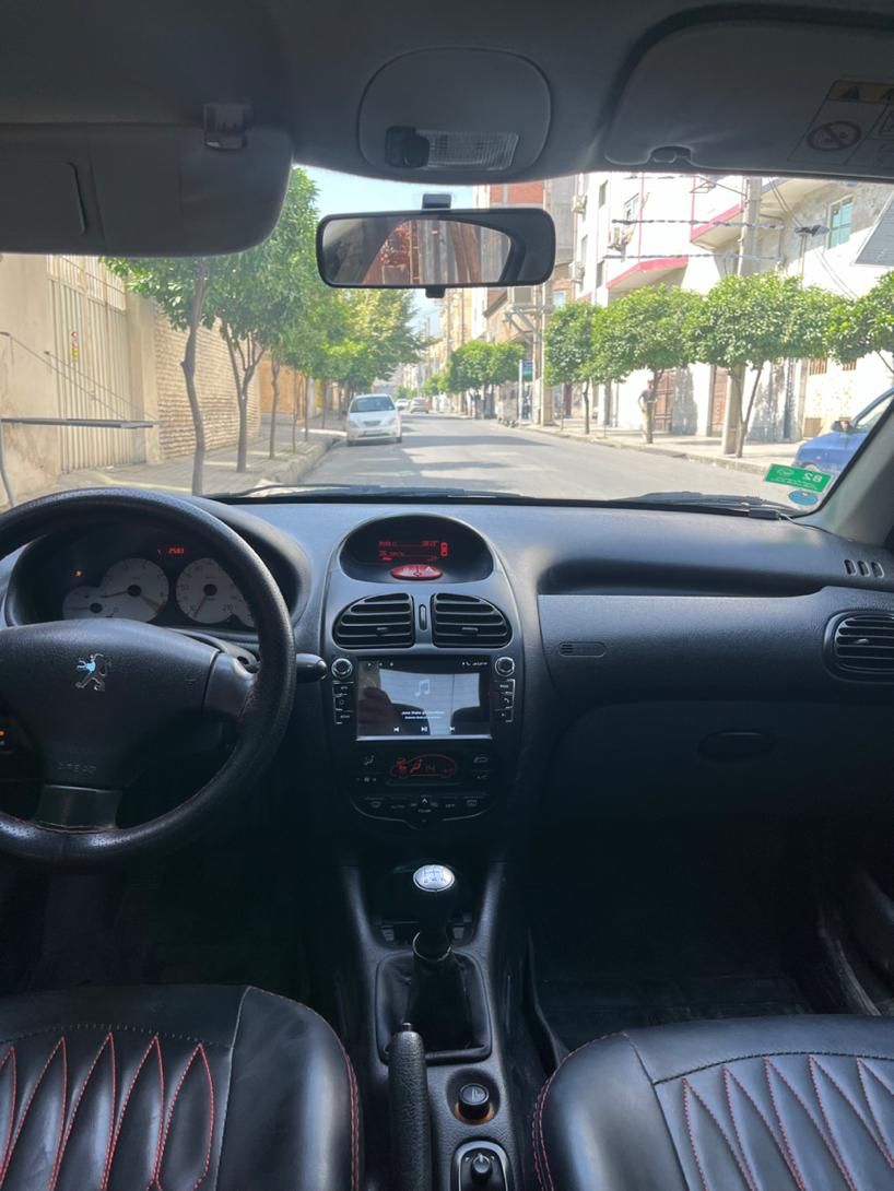 پژو ۲۰۶ صندوق دار v8 - 1398