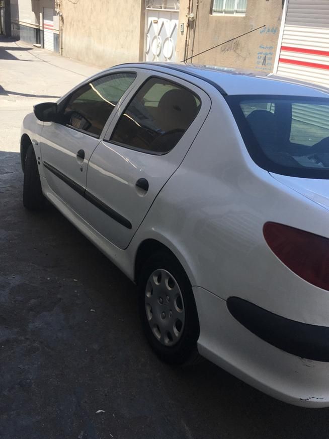 پژو ۲۰۶ صندوق دار v8 - 1390