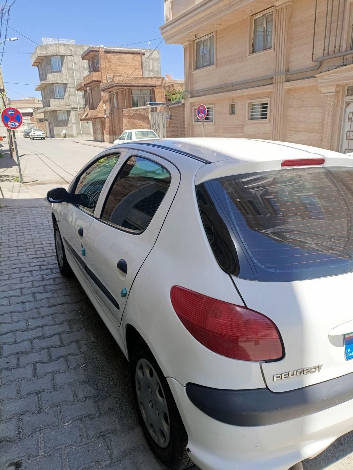 پژو 206 تیپ 2 - 1390