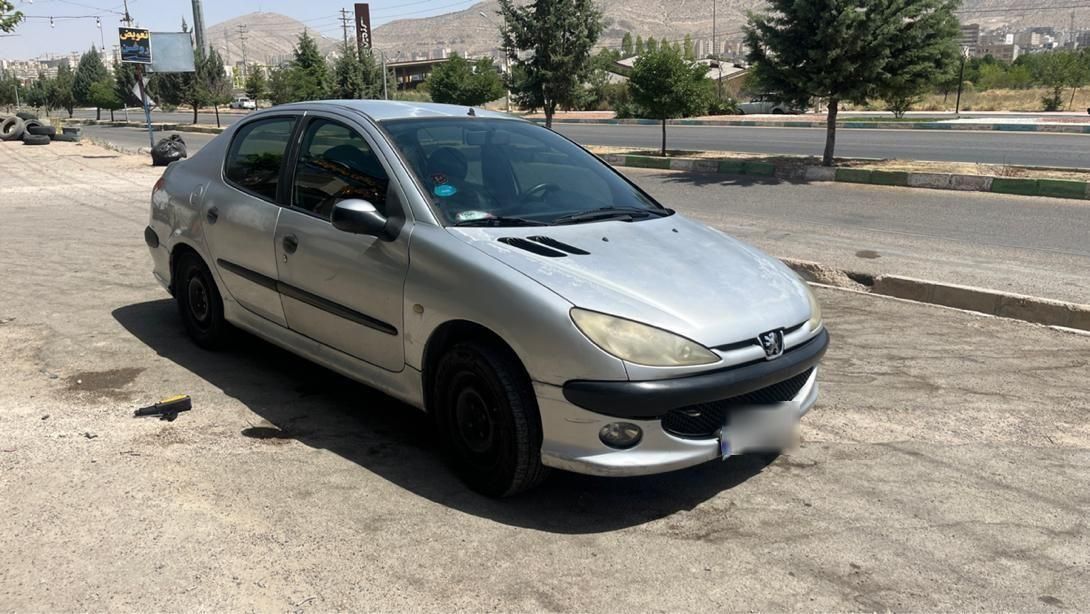 پژو ۲۰۶ صندوق دار v8 - 1386