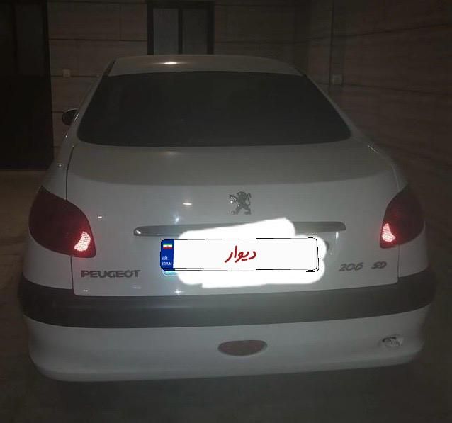 پژو ۲۰۶ صندوق دار v8 - 1397