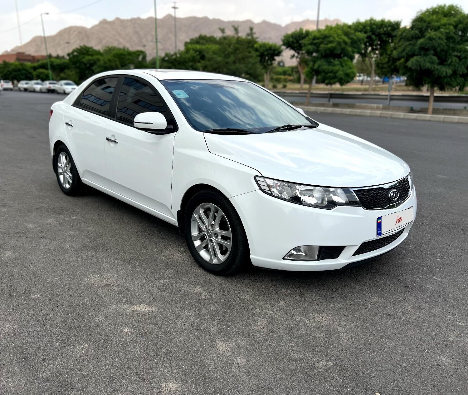 خودرو کیا، سراتو مونتاژ آگهی ann_18459610