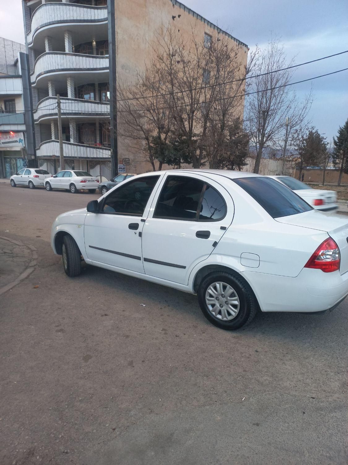 تیبا صندوق دار SX - 1398