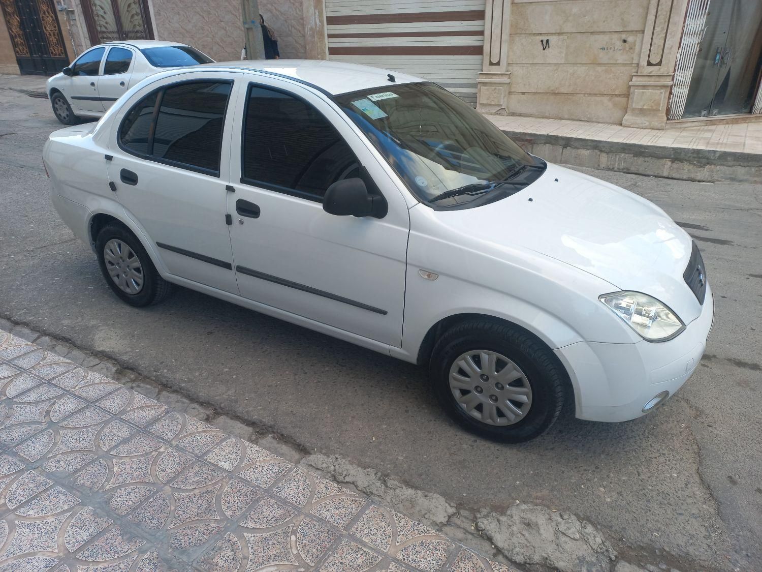 تیبا صندوق دار SX - 1398
