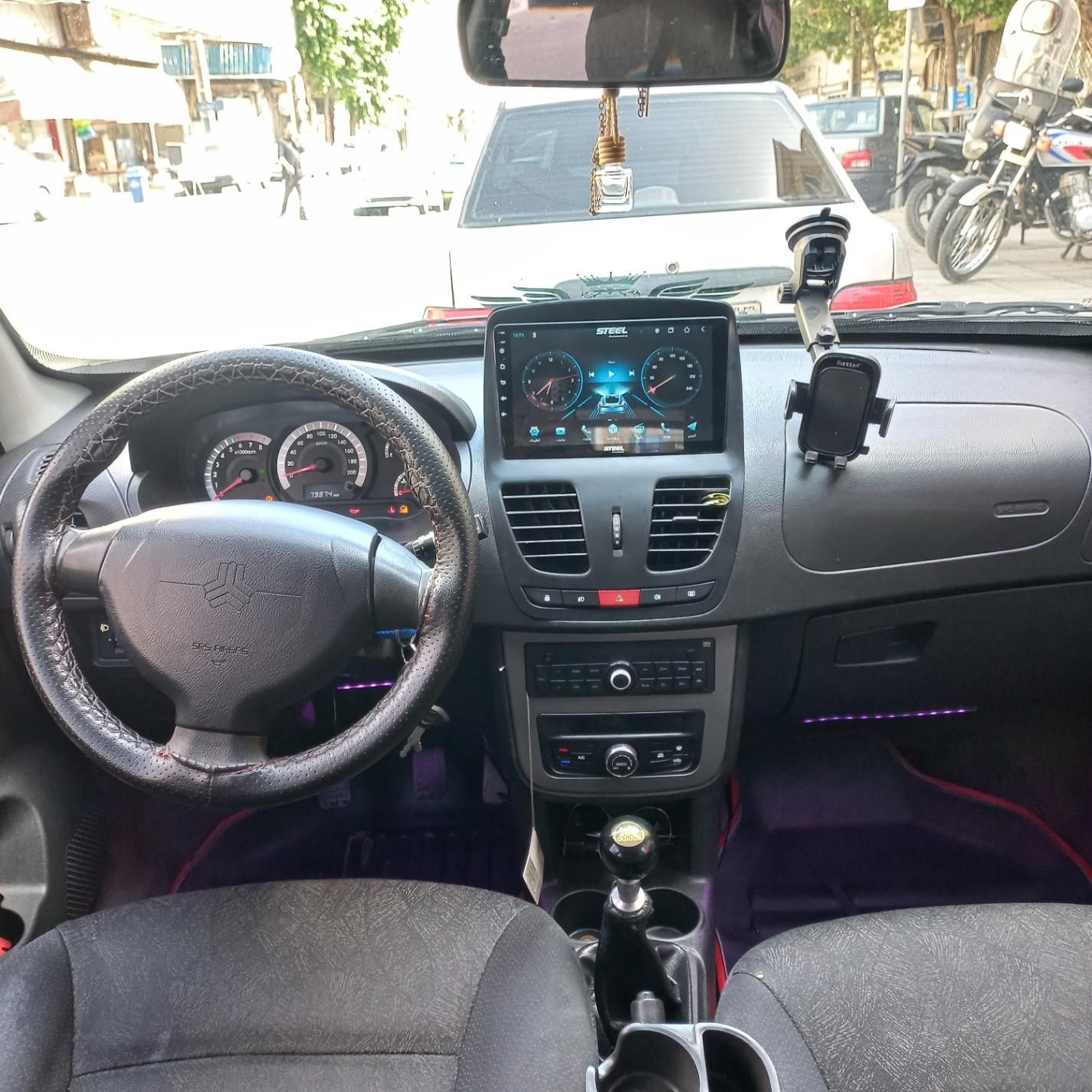 خودرو کوییک، R آگهی ann_18460978