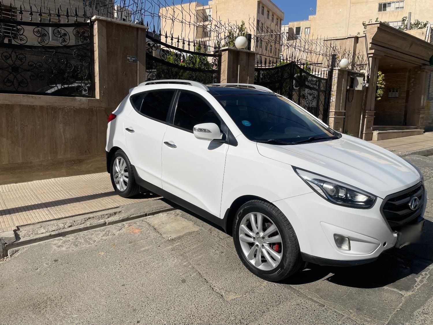 هیوندای توسان 2.4 لیتر - 2014