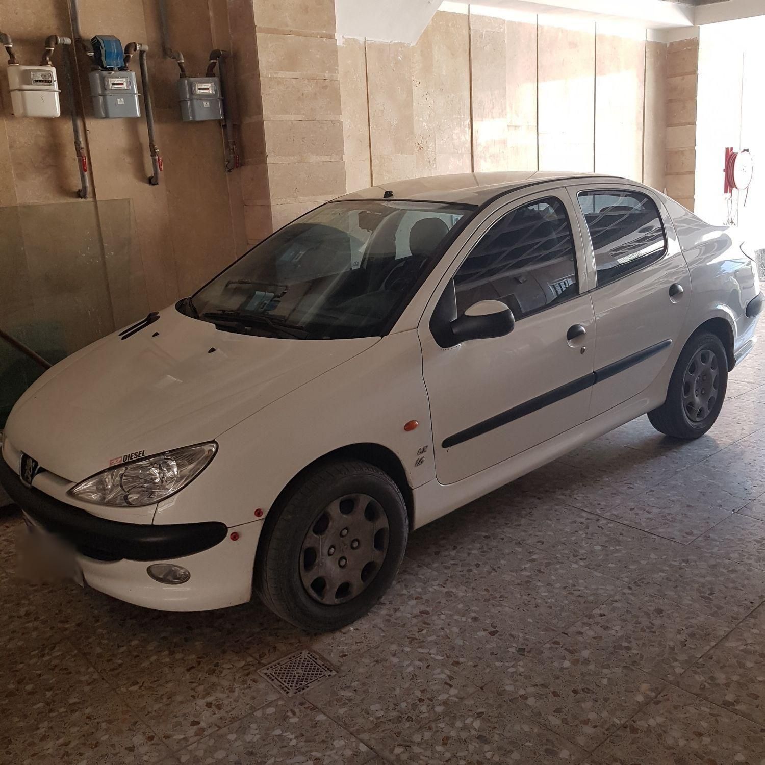 پژو ۲۰۶ صندوق دار v8 - 1394