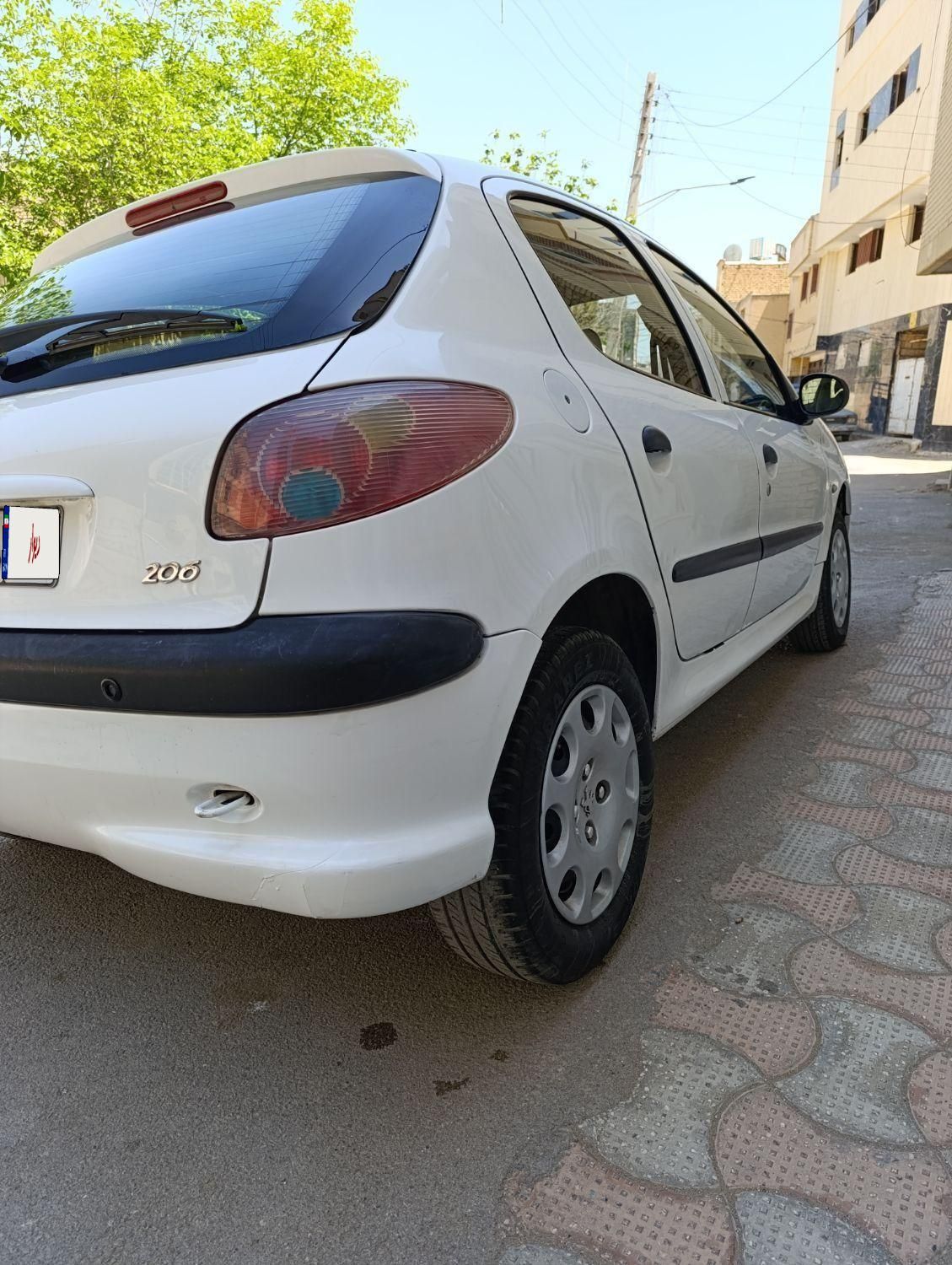 پژو 206 تیپ 3 - 1394
