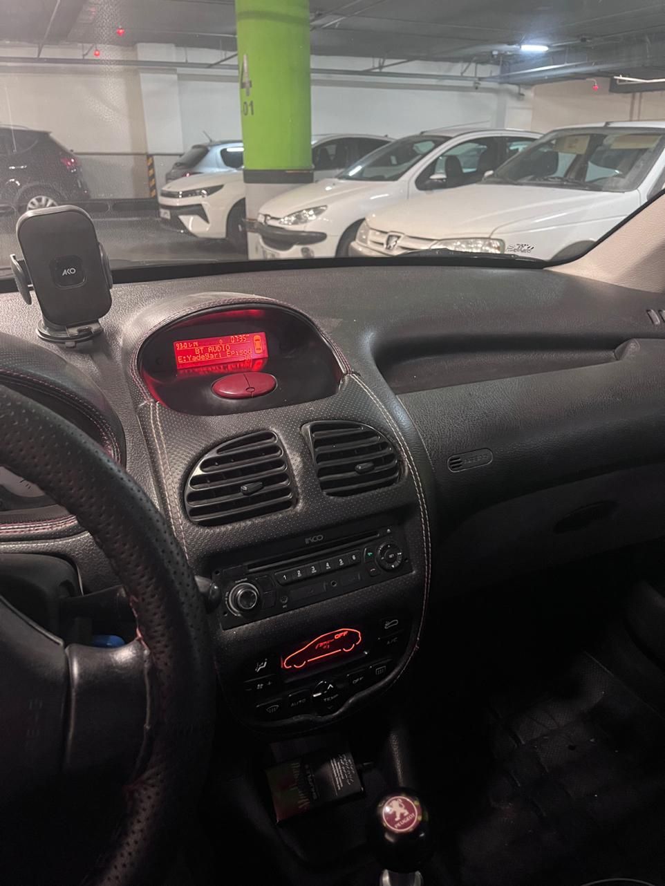 پژو ۲۰۶ صندوق دار v8 - 1393