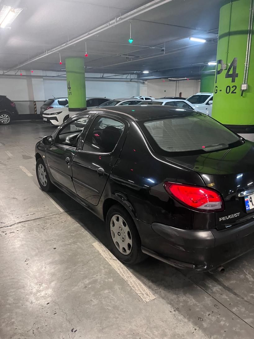 پژو ۲۰۶ صندوق دار v8 - 1393