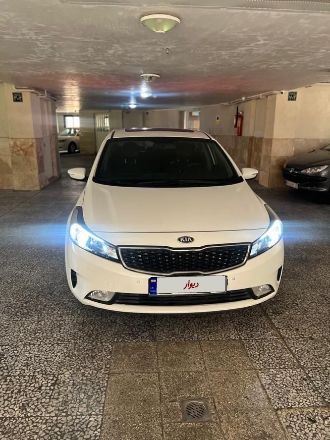 کیا سراتو 2.0 لیتر اتوماتیک GT لاین - 2017