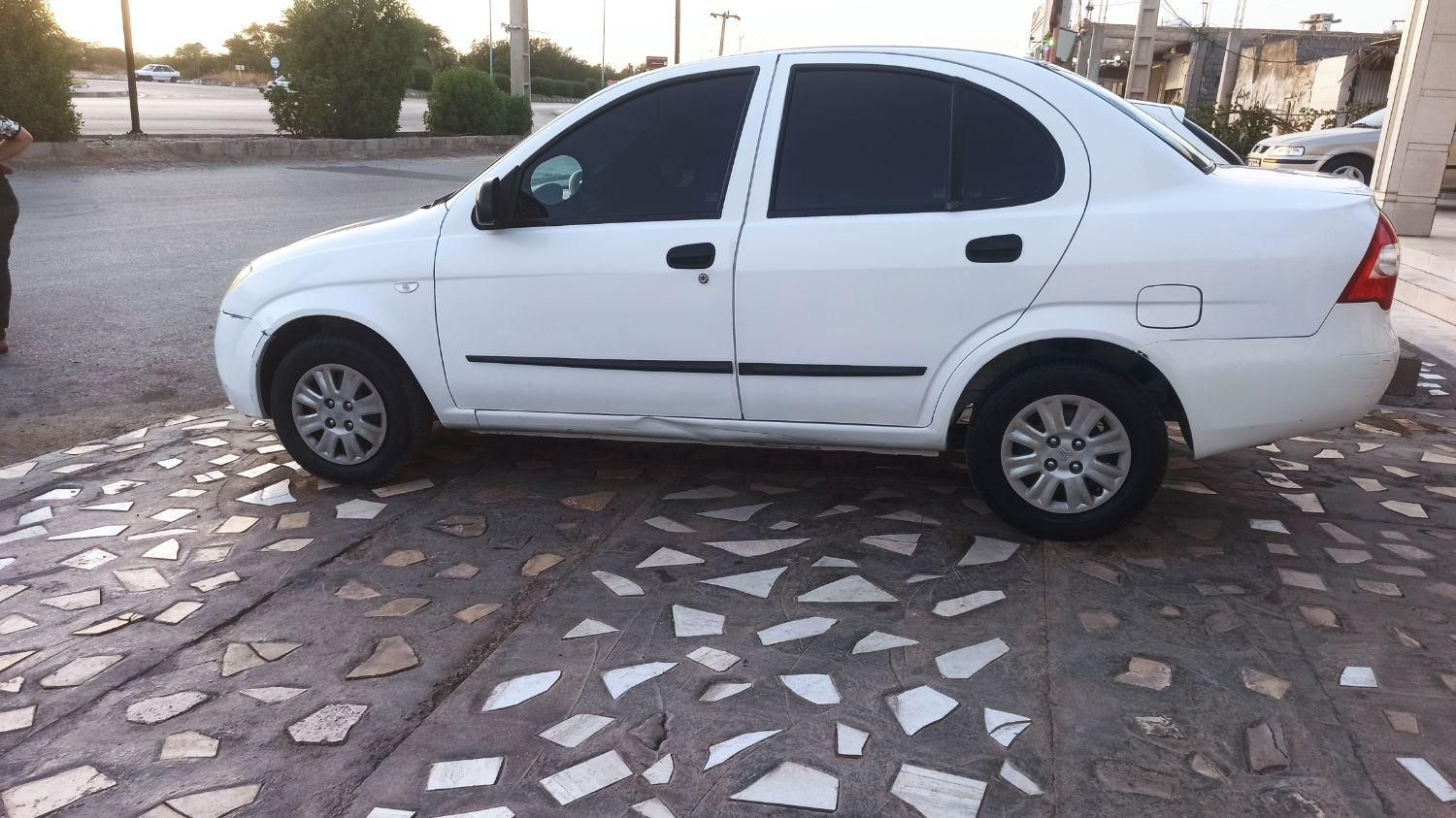 تیبا صندوق دار SX - 1396