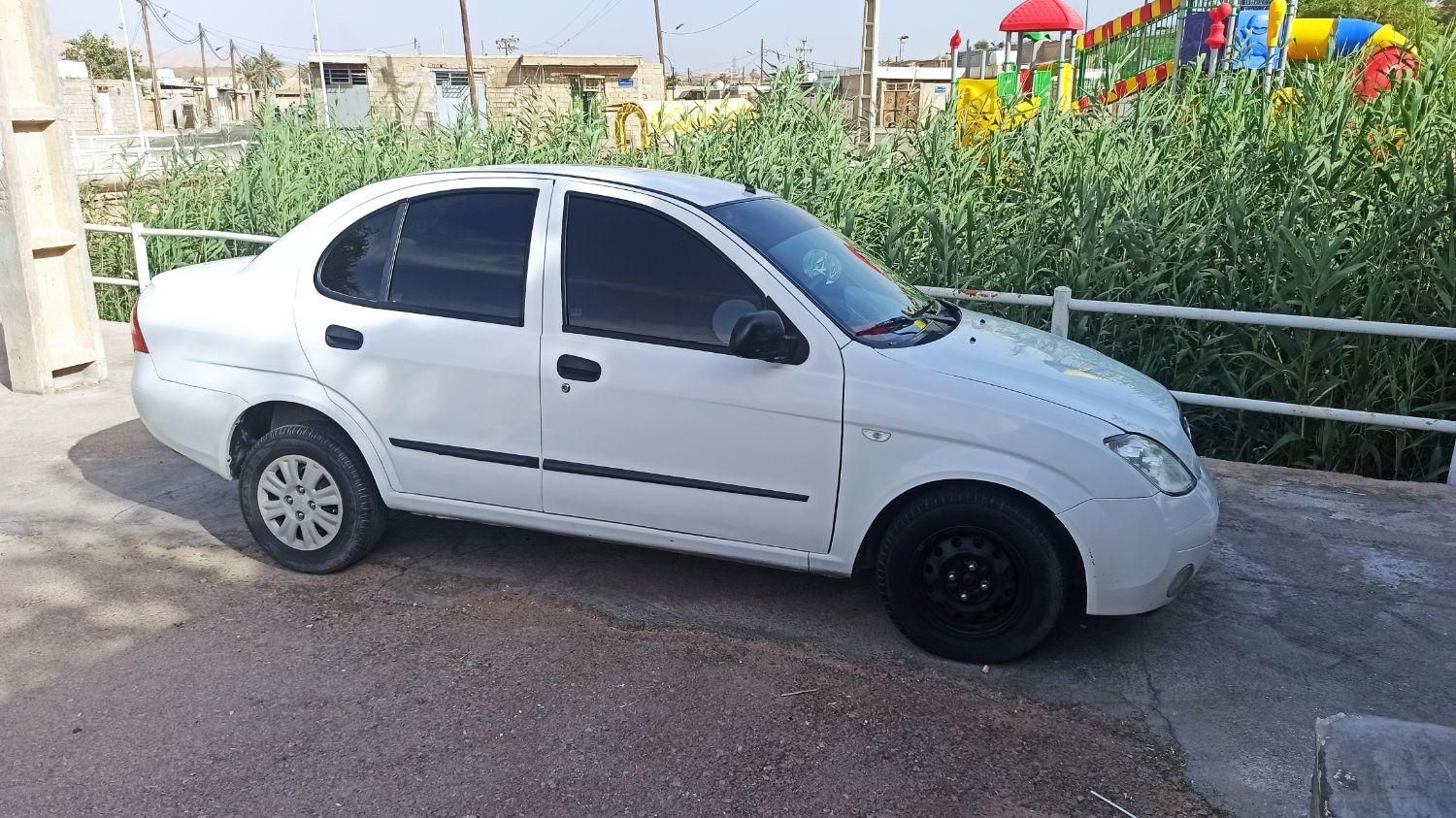 تیبا صندوق دار SX - 1396