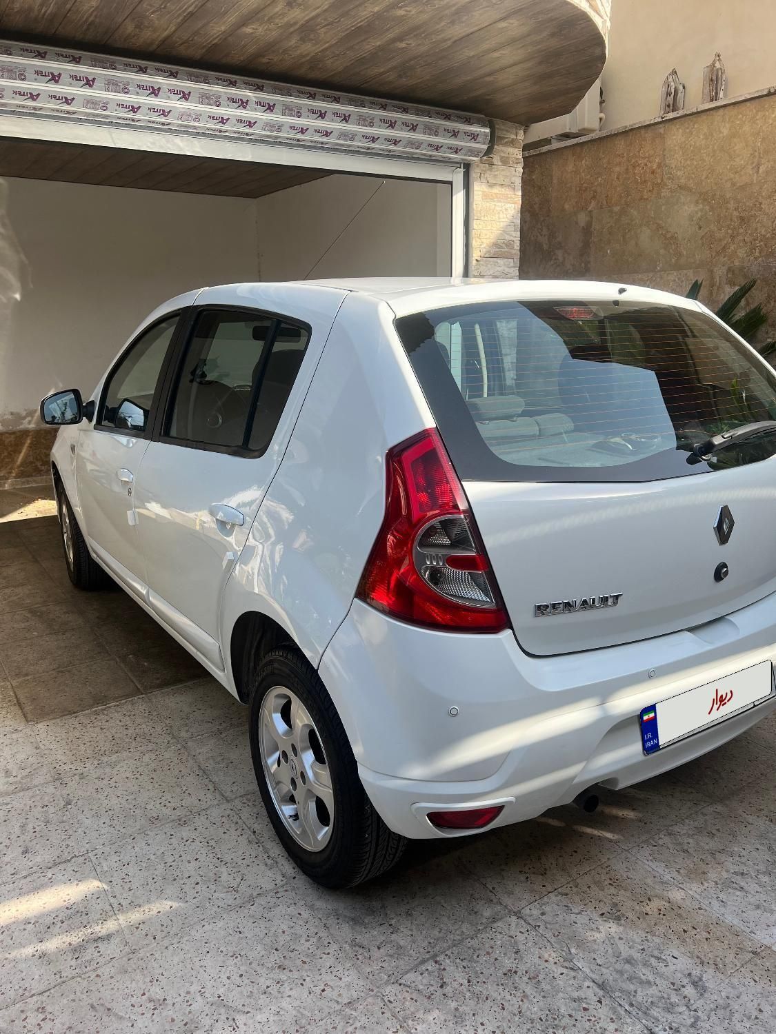 خودرو رنو، ساندرو آگهی ann_18464078