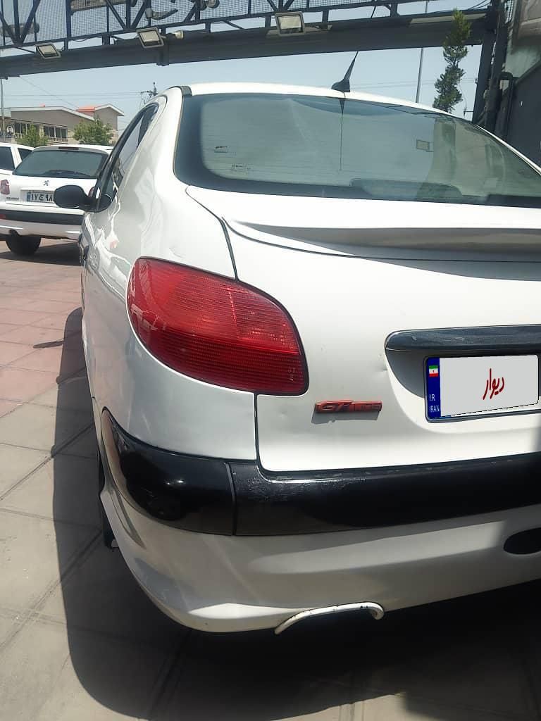 پژو ۲۰۶ صندوق دار v8 - 1389