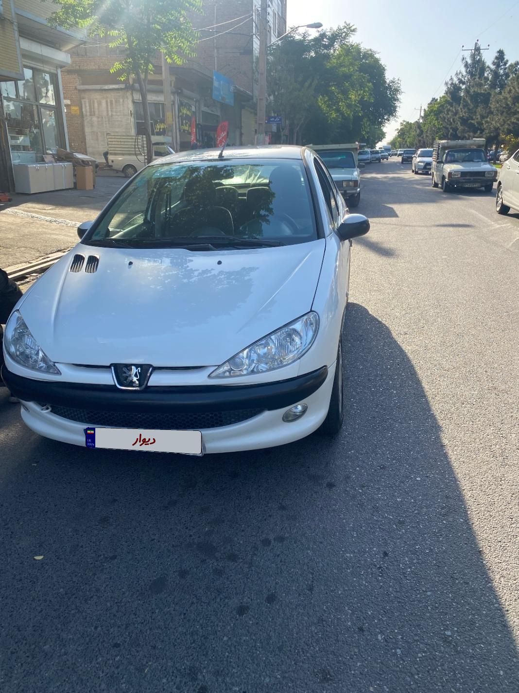 پژو ۲۰۶ صندوق دار v8 - 1397