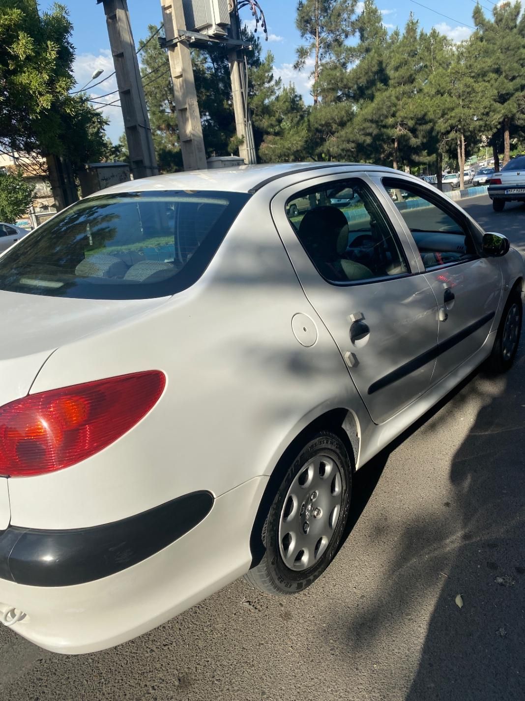 پژو ۲۰۶ صندوق دار v8 - 1397