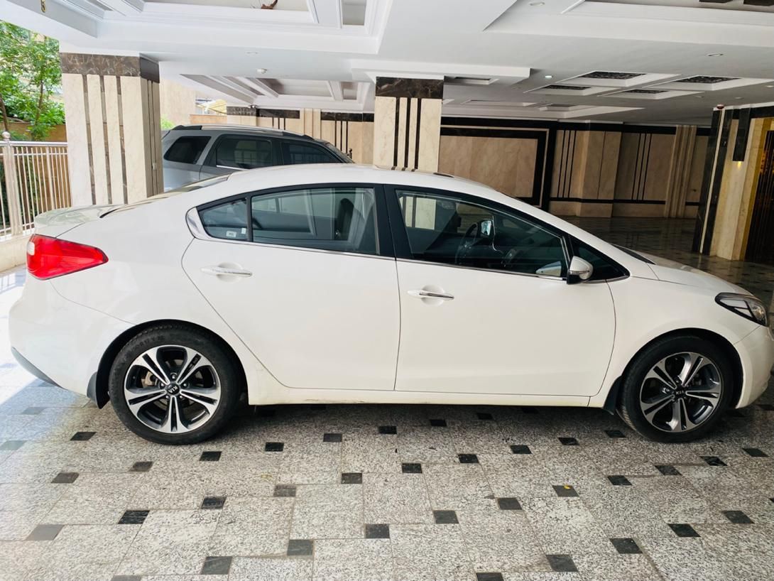 کیا سراتو 2.0 لیتر اتوماتیک GT لاین - 2016