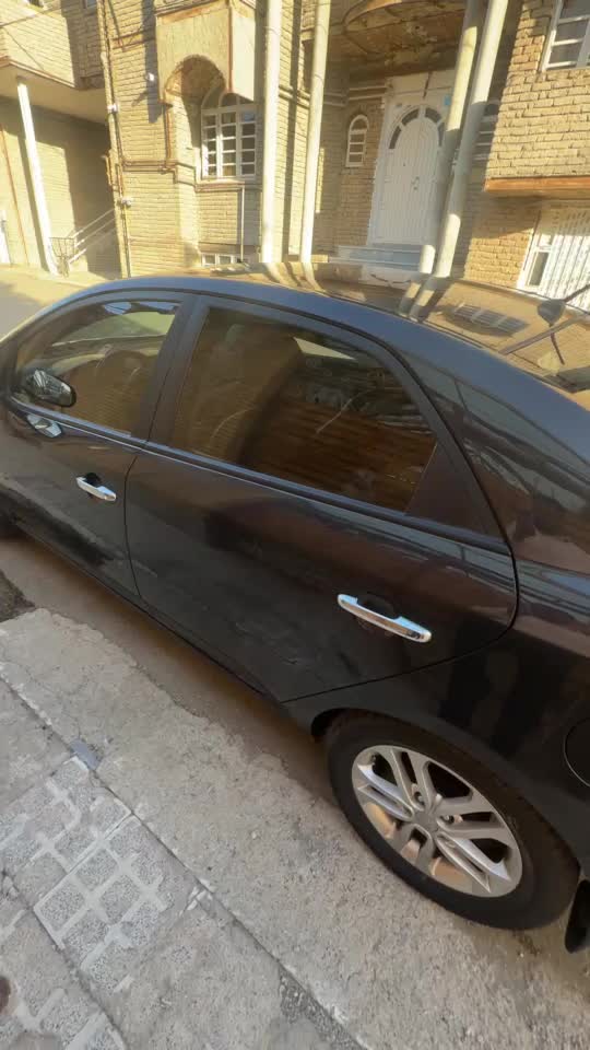 خودرو کیا، سراتو مونتاژ آگهی ann_18467343