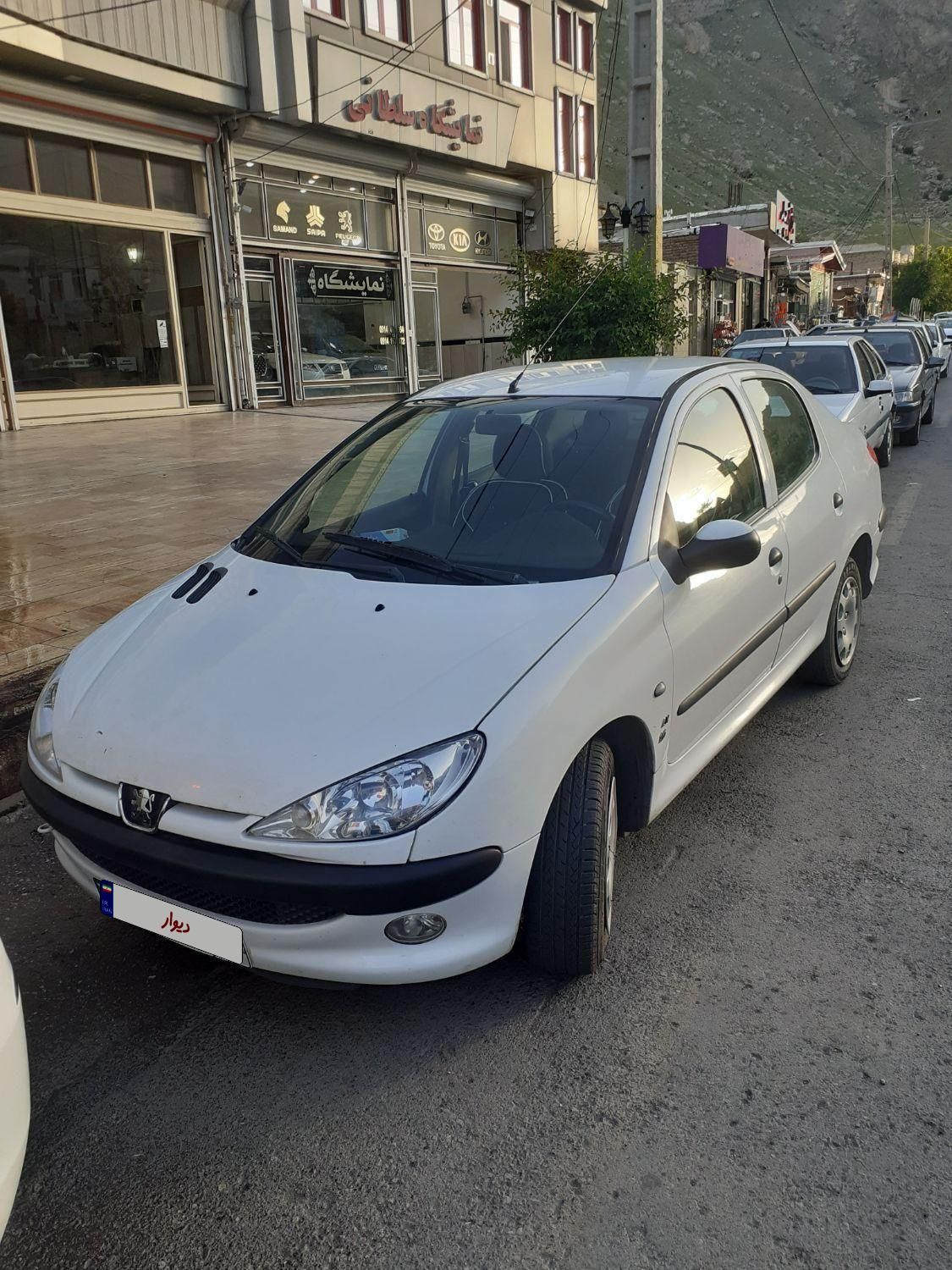 پژو ۲۰۶ صندوق دار v8 - 1393