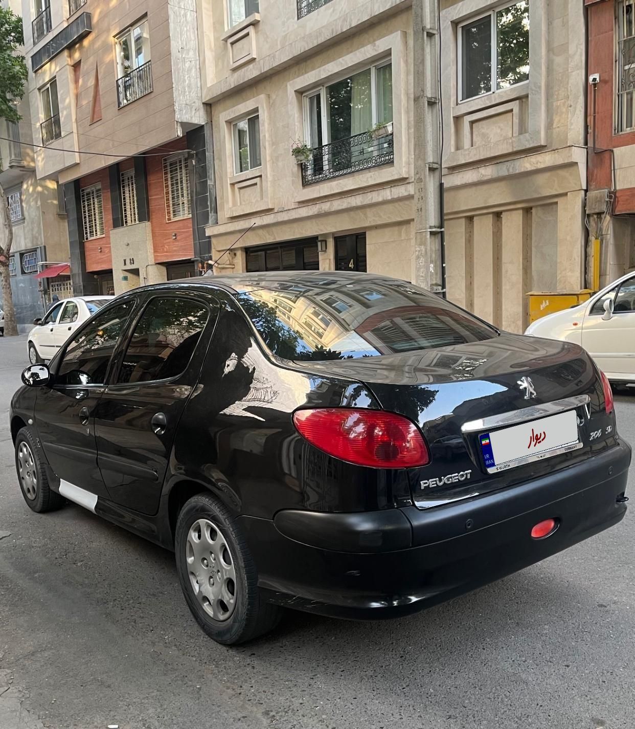پژو ۲۰۶ صندوق دار v8 - 1395