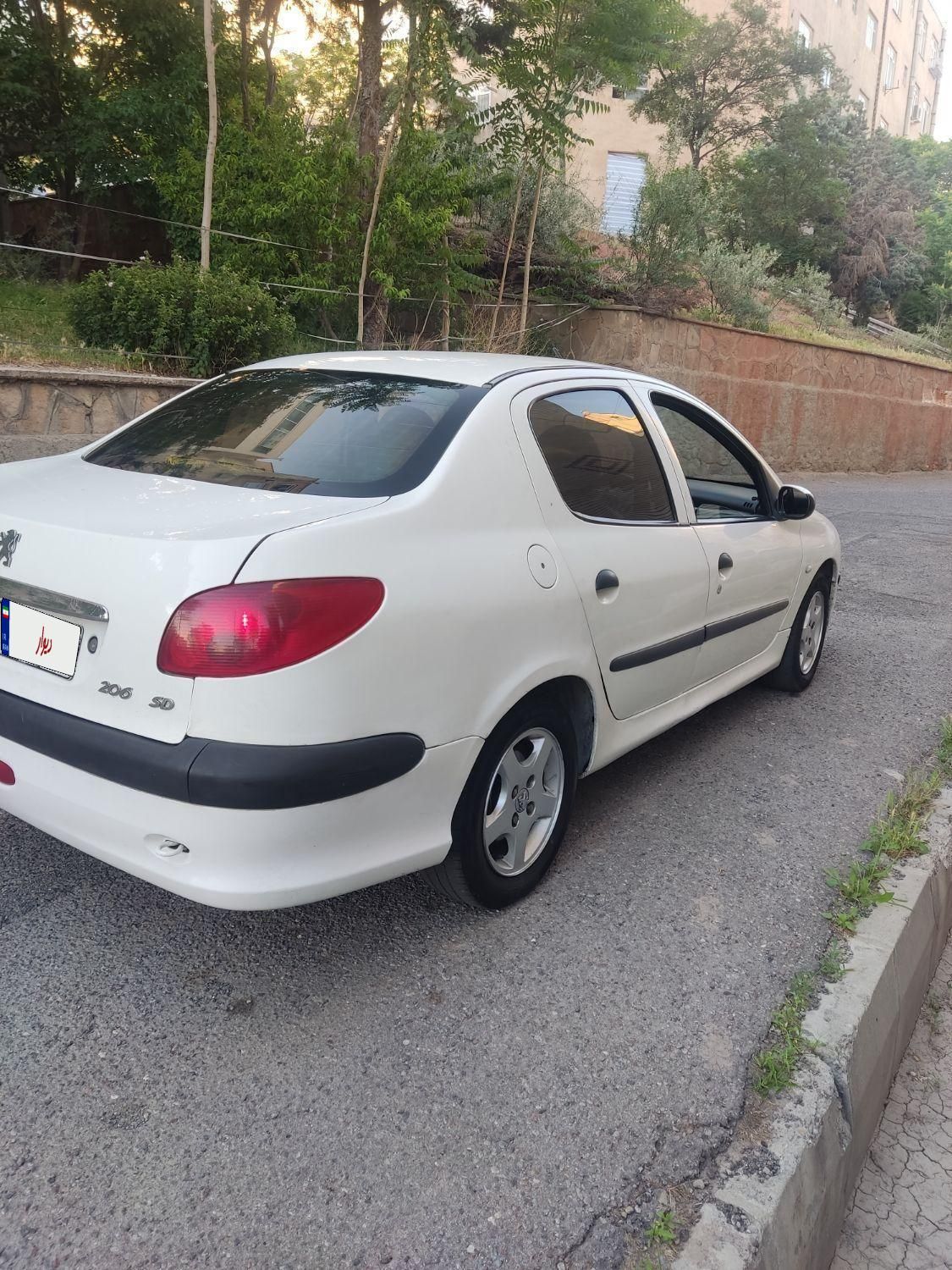 پژو ۲۰۶ صندوق دار v2 - 1388
